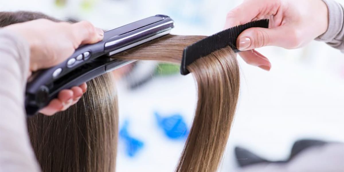 Comment lisser une perruque (naturelle ou synthétique) ?