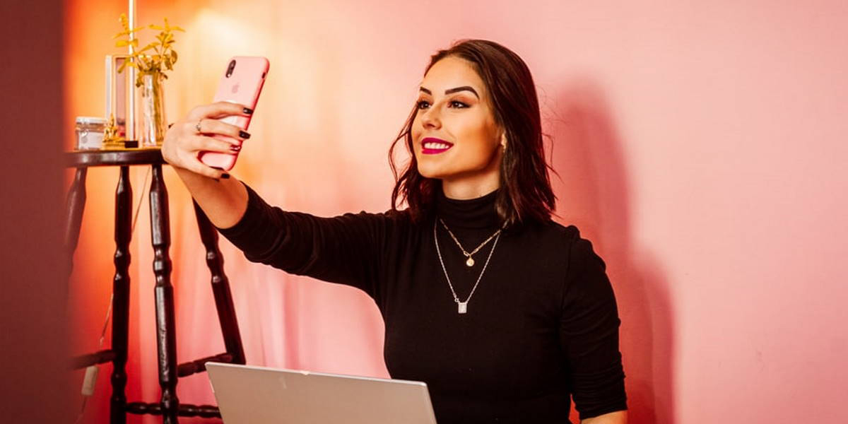 Pelucas mixtas: ¿Con quién trabajamos y por qué?