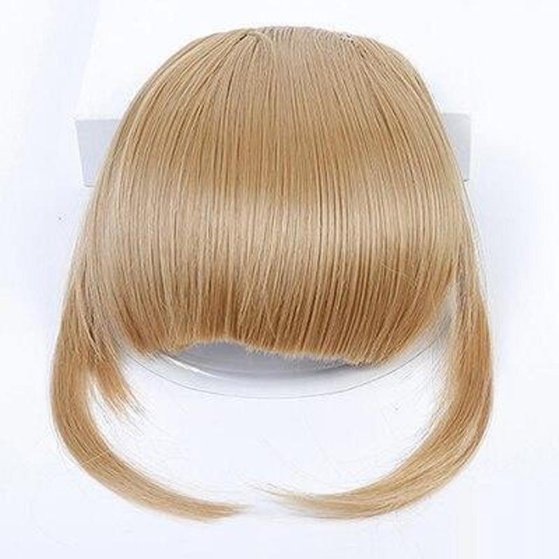 Coupe au Carré Droit Blond Vénitien